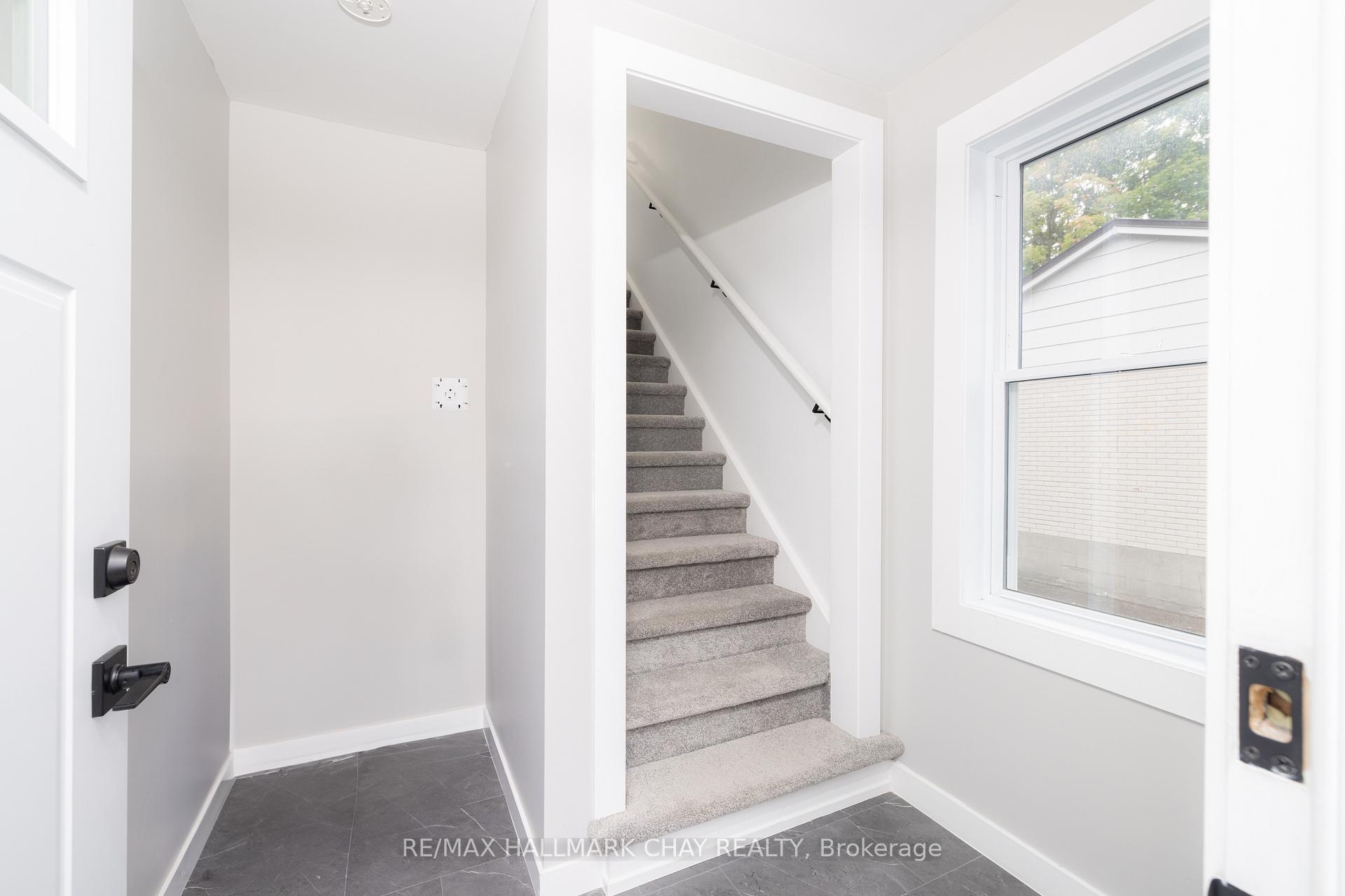 Photo 15 of 9 Gunn Street, Barrie, Wellington — HOMEH