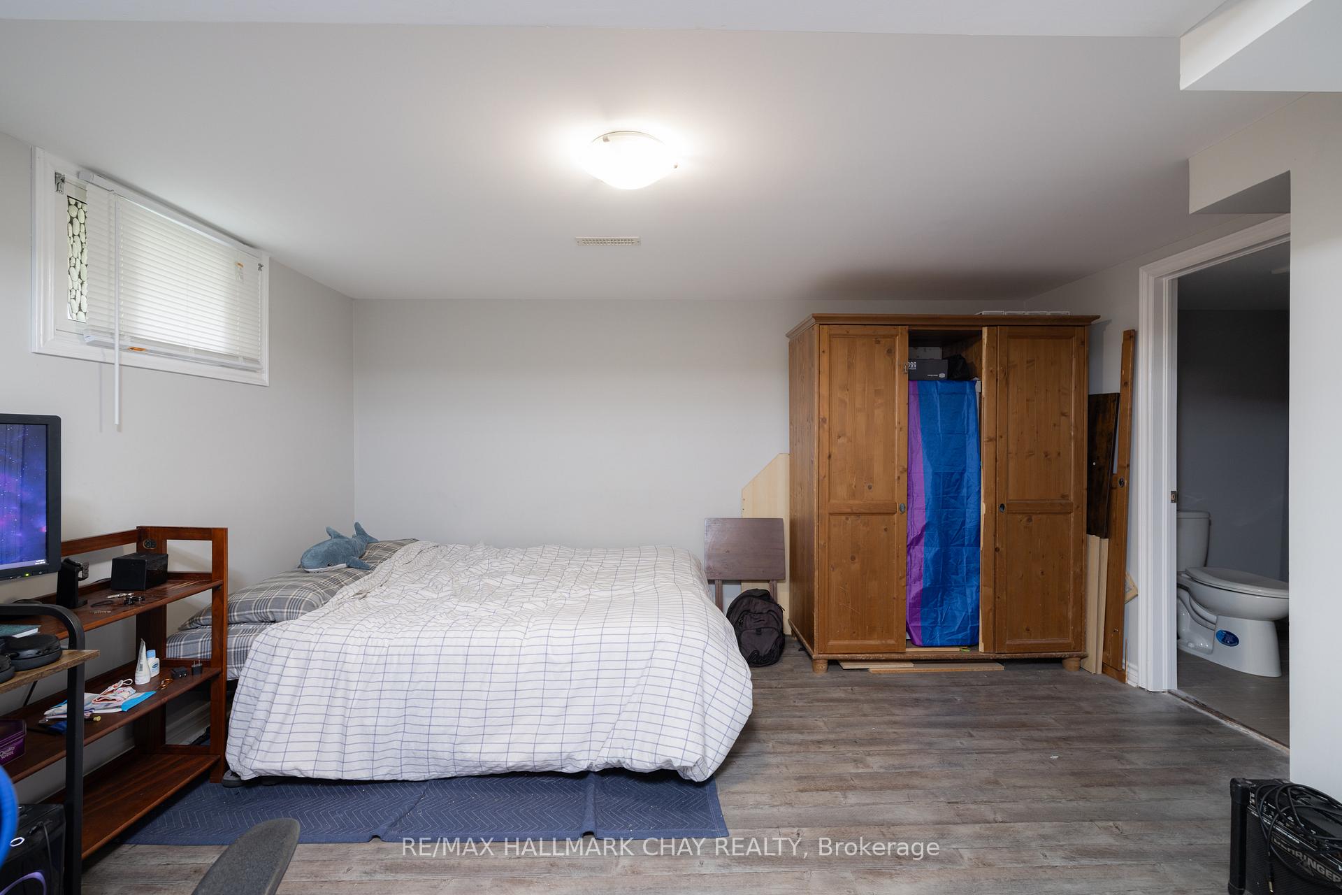 Photo 26 of 9 Gunn Street, Barrie, Wellington — HOMEH