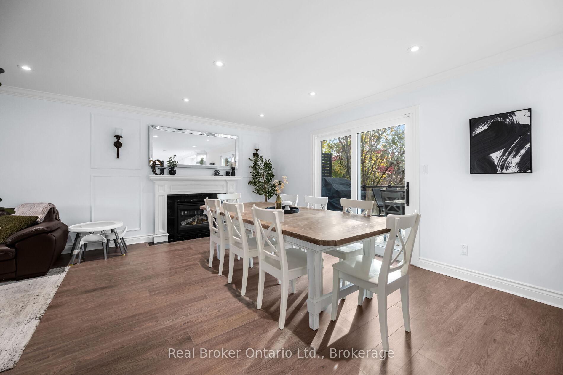 Photo 6 of 2384 Cummins Lane, Burlington, Brant Hills — HOMEH