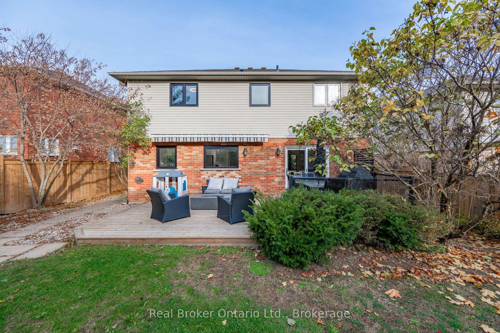 Photo 34 of 2384 Cummins Lane, Burlington, Brant Hills — HOMEH