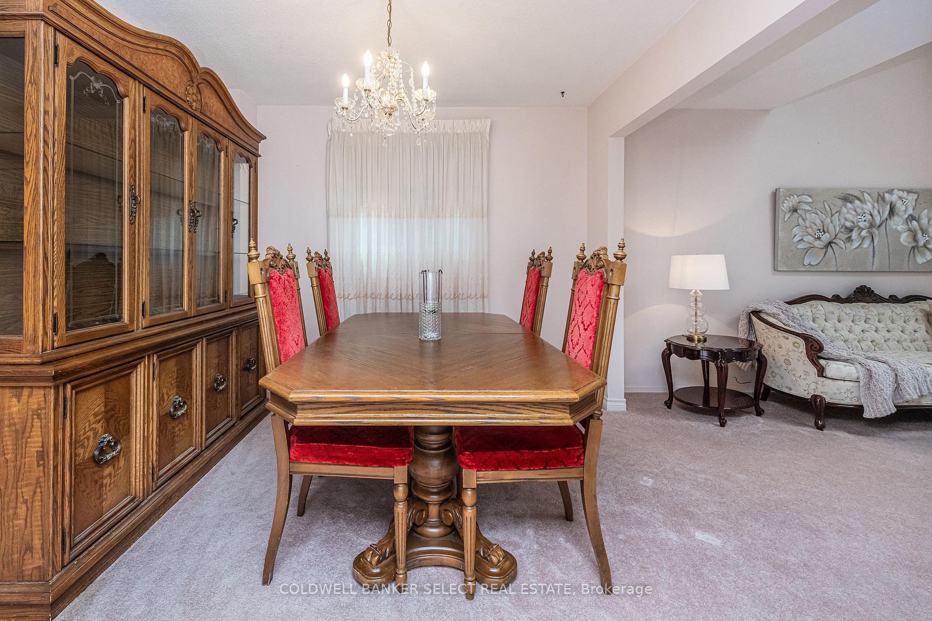 Photo 22 of 43 Morton Way, Brampton, Fletcher's West — HOMEH