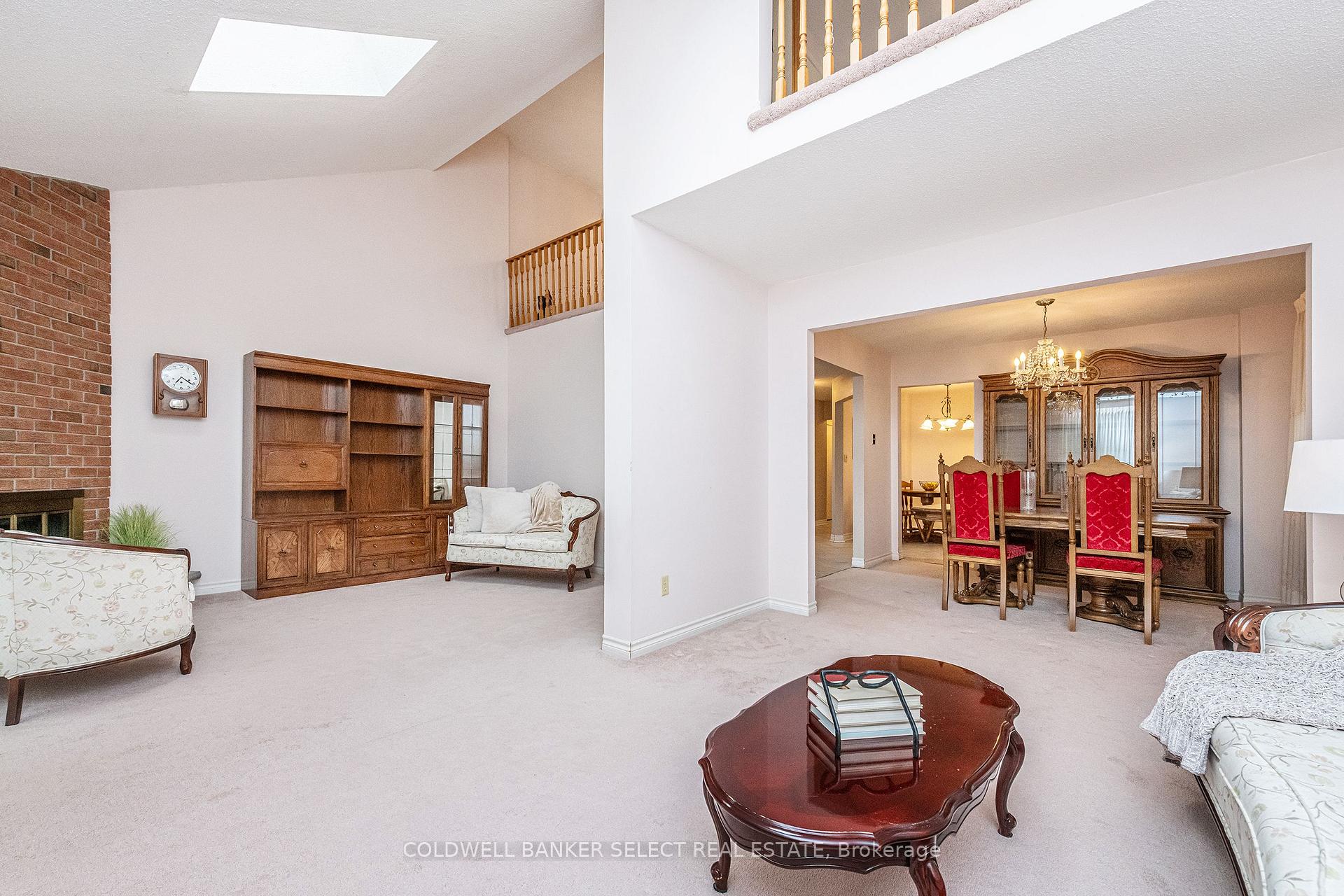 Photo 14 of 43 Morton Way, Brampton, Fletcher's West — HOMEH