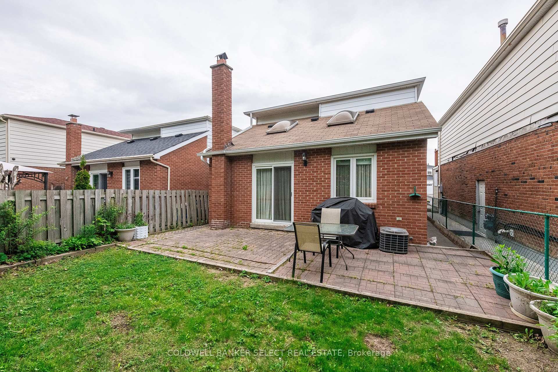Photo 31 of 43 Morton Way, Brampton, Fletcher's West — HOMEH