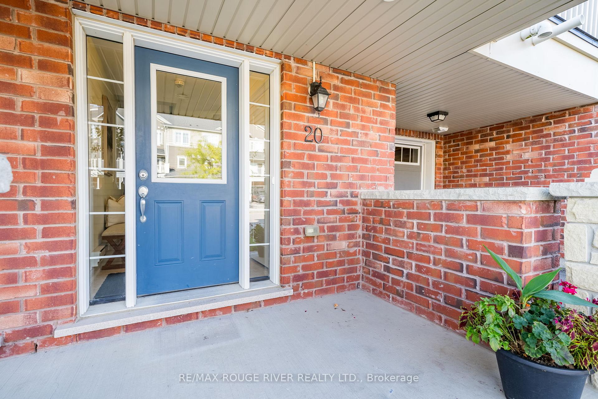 Photo 6 of 20 Nearco Crescent, Oshawa, Windfields — HOMEH