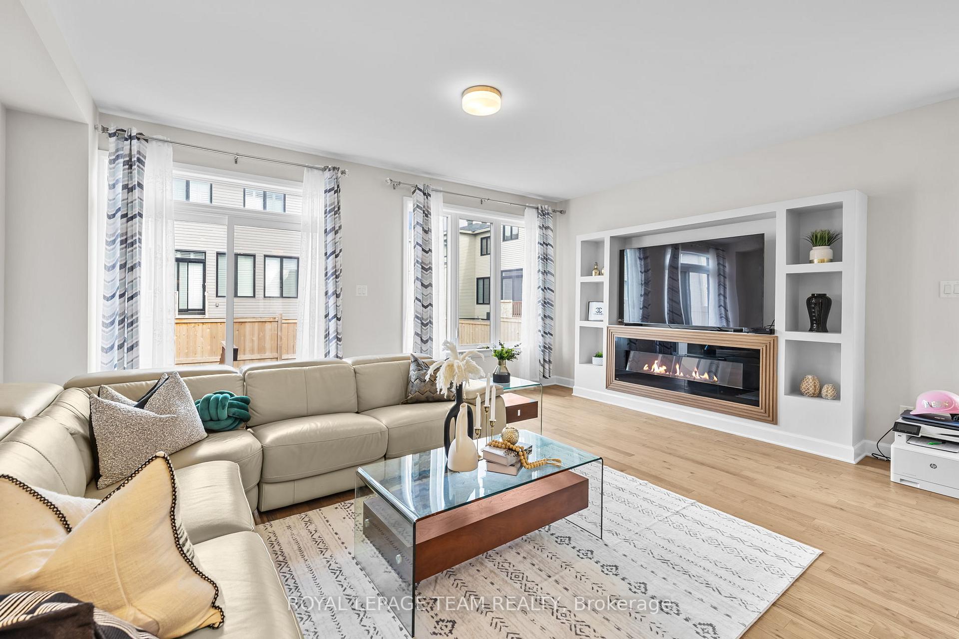 Photo 6 of 908 Clarkia Street, Ottawa, Blossom Park/Kemp Park/Findlay Creek — HOMEH