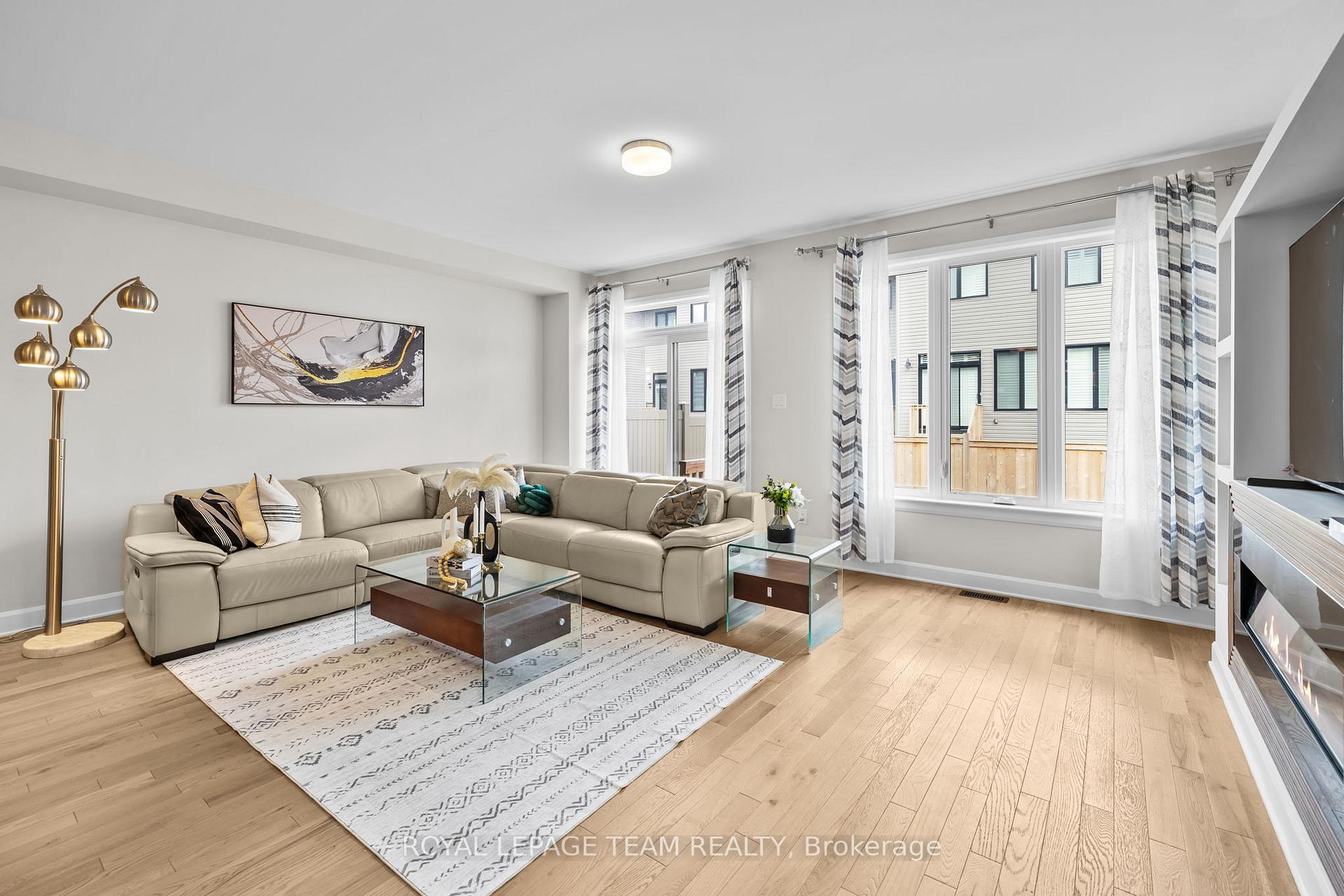 Photo 8 of 908 Clarkia Street, Ottawa, Blossom Park/Kemp Park/Findlay Creek — HOMEH