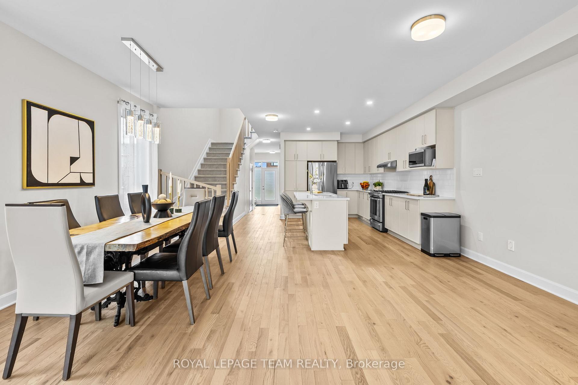 Photo 12 of 908 Clarkia Street, Ottawa, Blossom Park/Kemp Park/Findlay Creek — HOMEH
