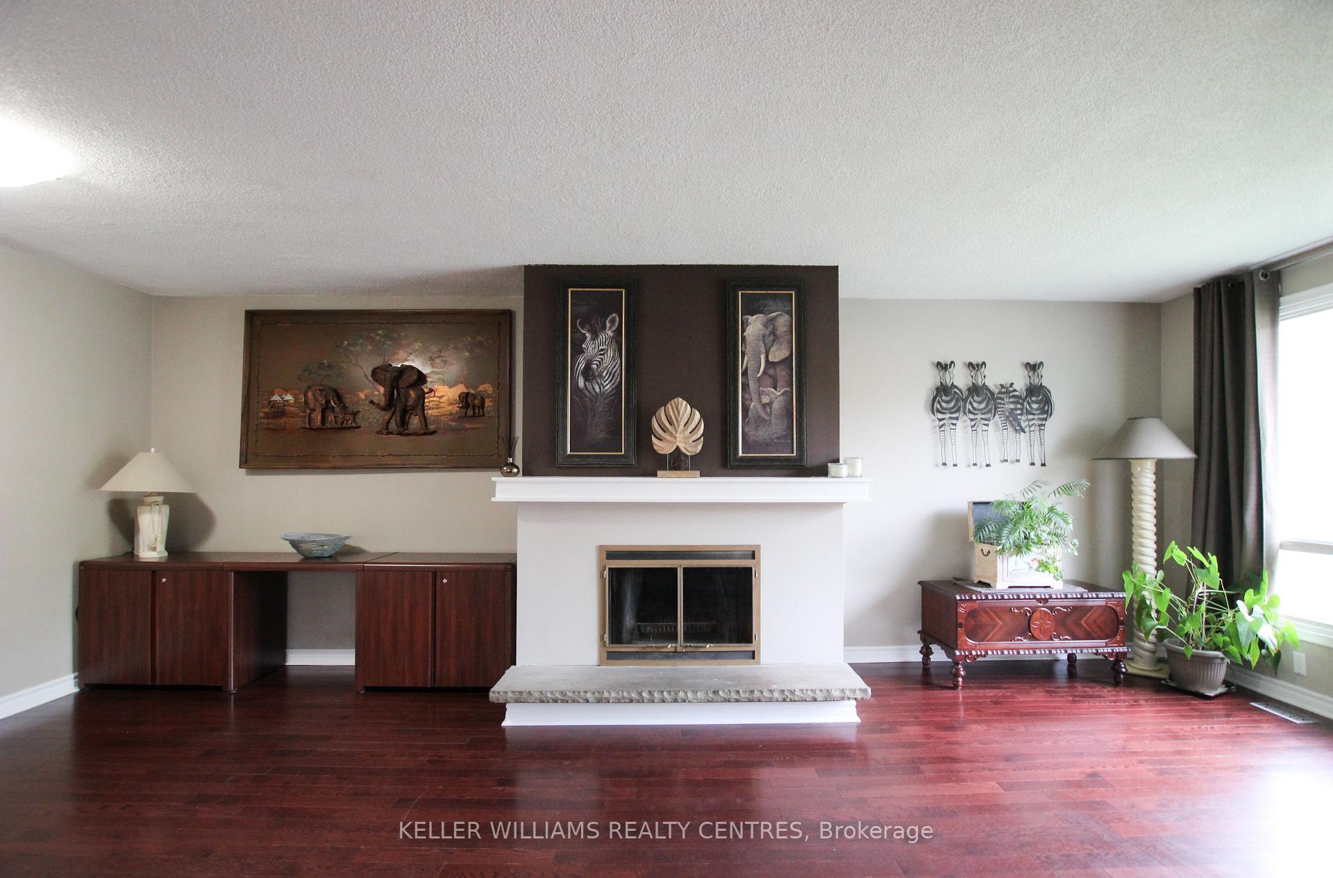 Photo 9 of 224 Axminster Drive, Richmond Hill, Crosby — HOMEH