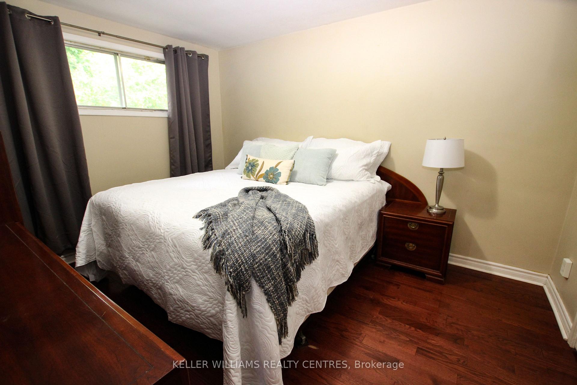 Photo 12 of 224 Axminster Drive, Richmond Hill, Crosby — HOMEH