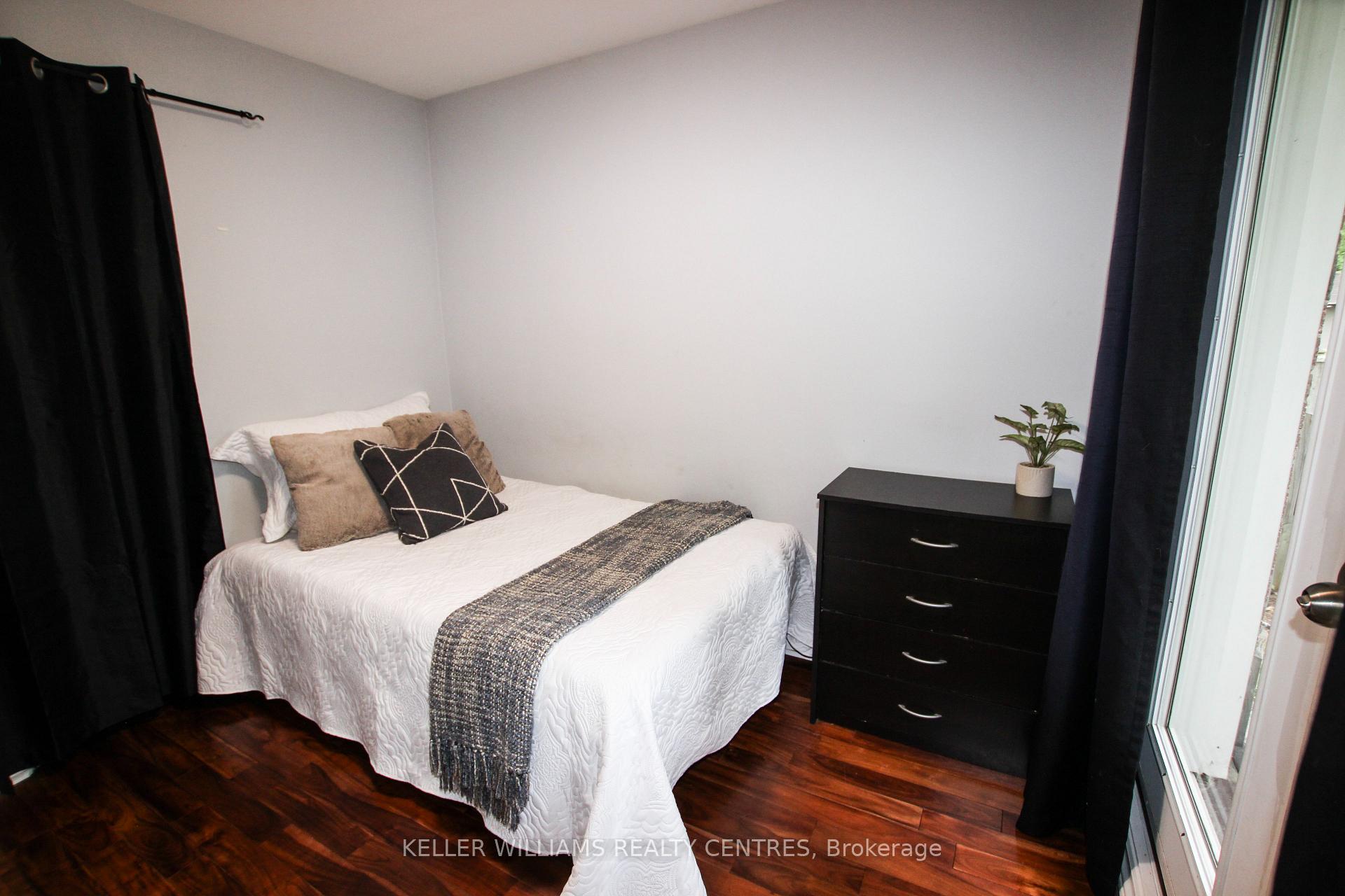 Photo 17 of 224 Axminster Drive, Richmond Hill, Crosby — HOMEH
