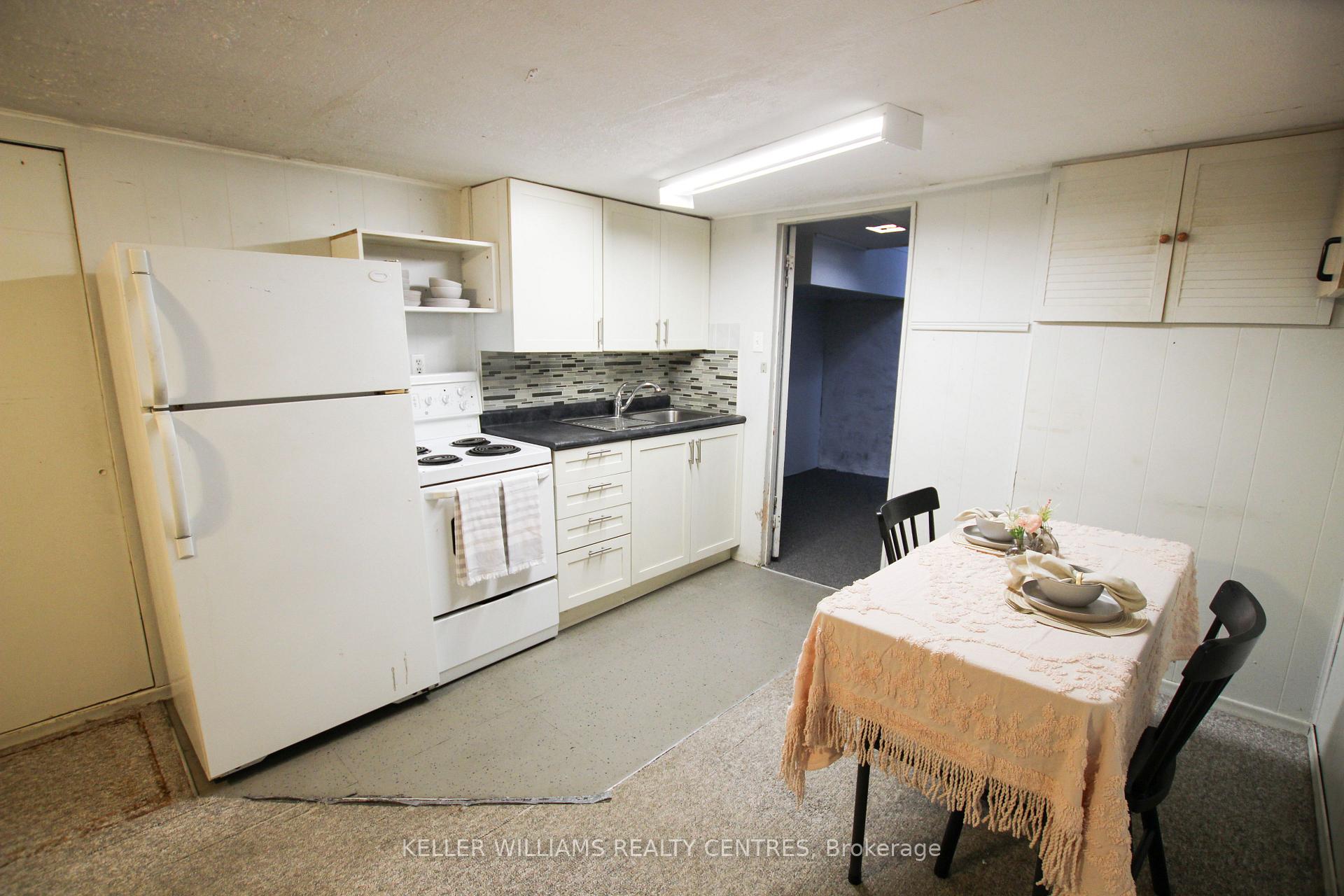 Photo 19 of 224 Axminster Drive, Richmond Hill, Crosby — HOMEH