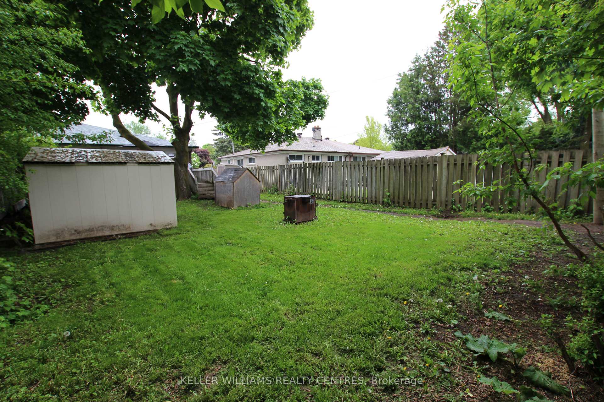Photo 26 of 224 Axminster Drive, Richmond Hill, Crosby — HOMEH
