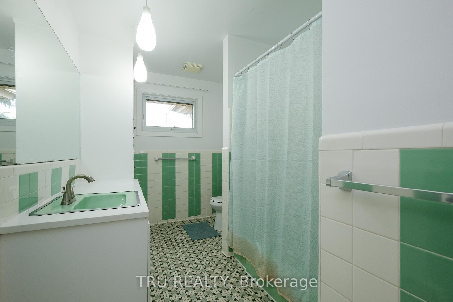 Photo 15 of 1415 Larose Avenue, Ottawa, Carlington — HOMEH