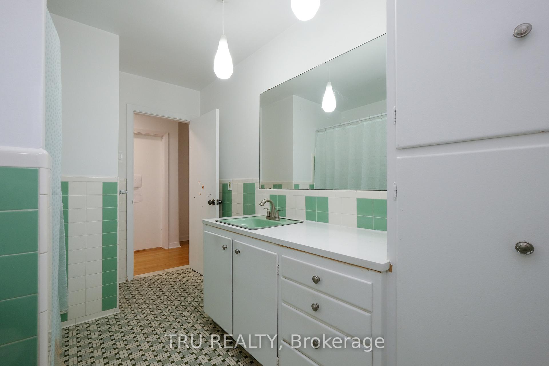 Photo 16 of 1415 Larose Avenue, Ottawa, Carlington — HOMEH