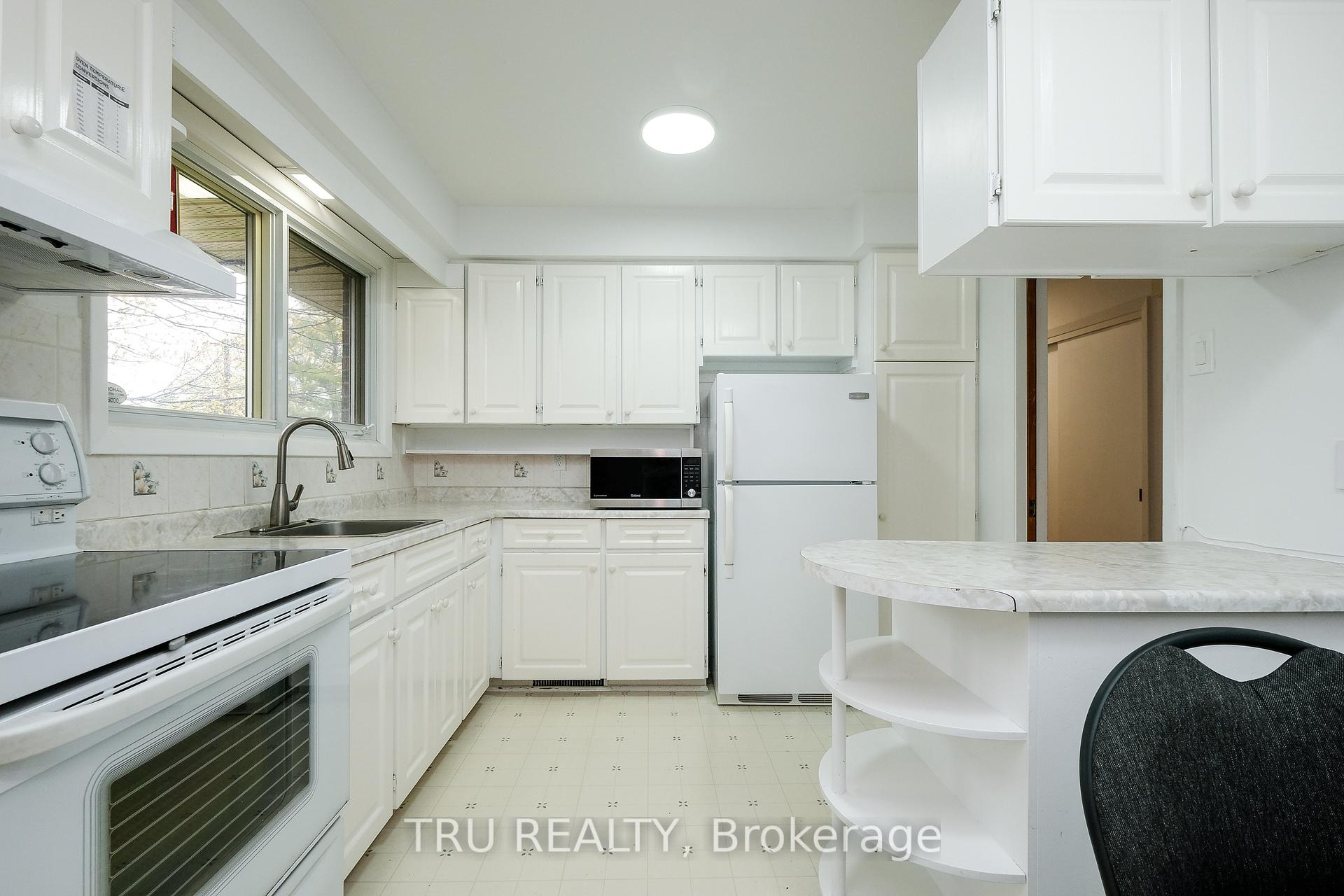 Photo 19 of 1415 Larose Avenue, Ottawa, Carlington — HOMEH
