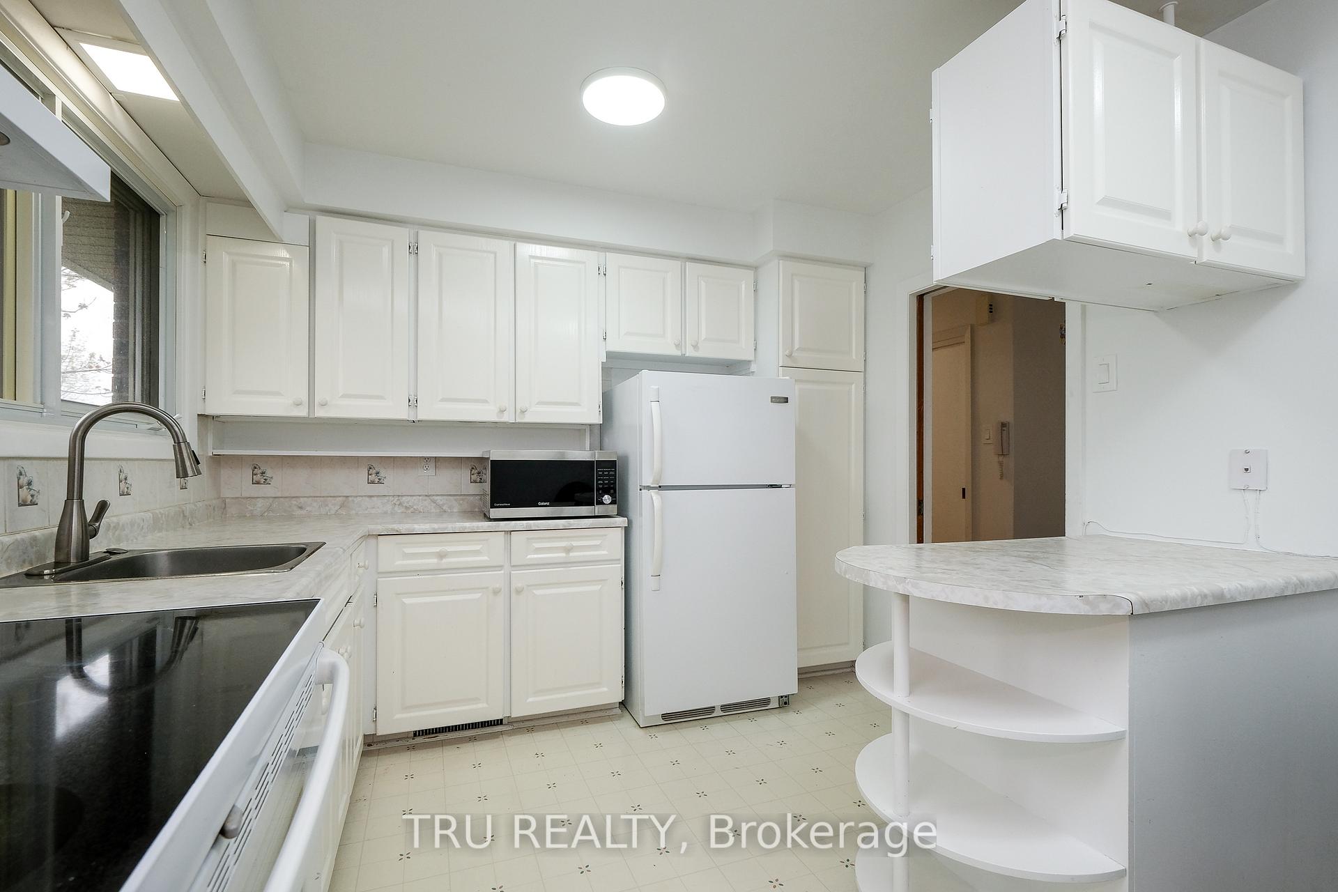 Photo 17 of 1415 Larose Avenue, Ottawa, Carlington — HOMEH