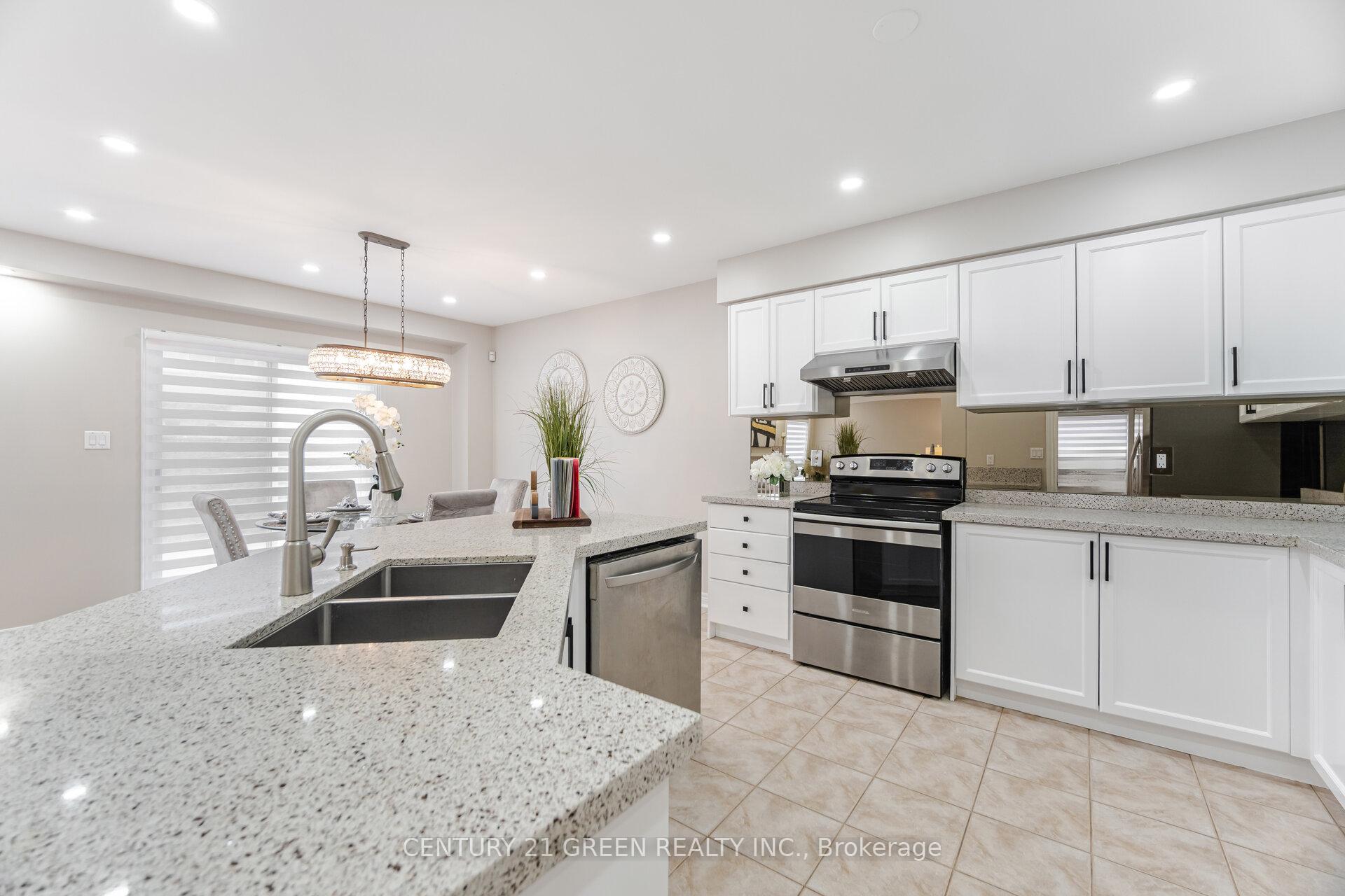 Photo 10 of 113 Sunny Meadow Boulevard, Brampton, Sandringham-Wellington — HOMEH