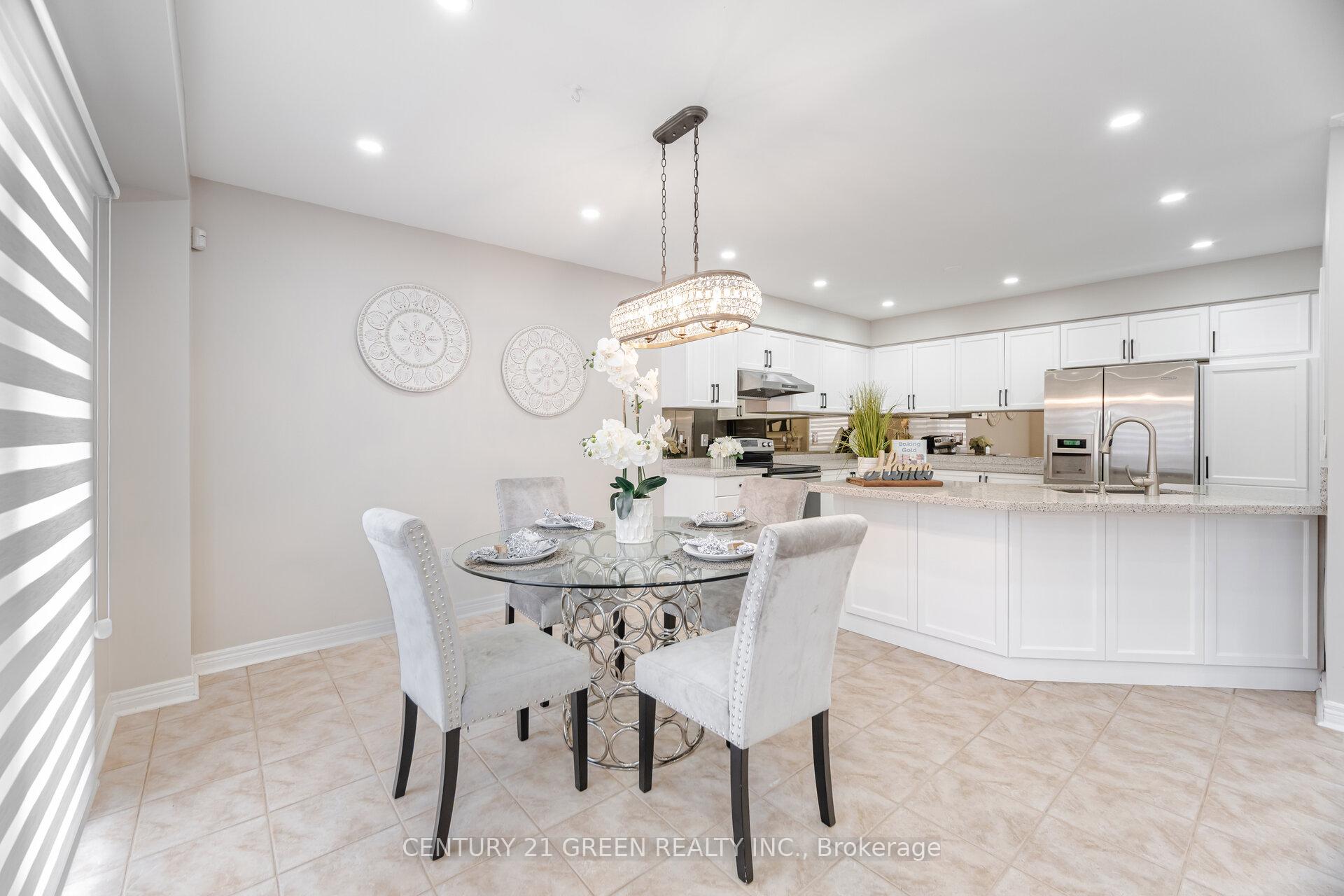Photo 5 of 113 Sunny Meadow Boulevard, Brampton, Sandringham-Wellington — HOMEH