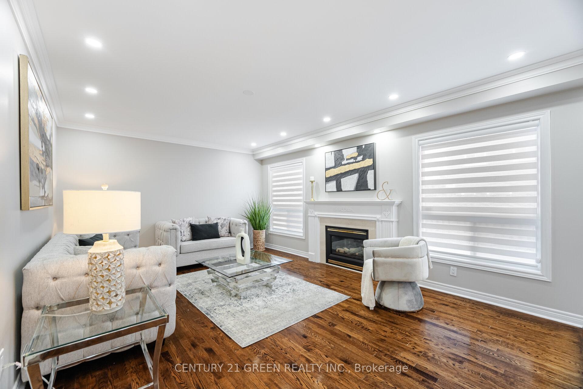Photo 14 of 113 Sunny Meadow Boulevard, Brampton, Sandringham-Wellington — HOMEH