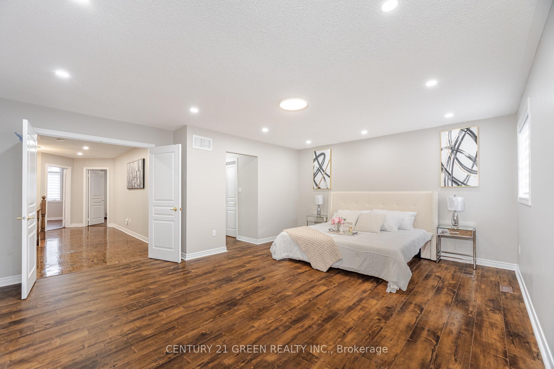 Photo 17 of 113 Sunny Meadow Boulevard, Brampton, Sandringham-Wellington — HOMEH