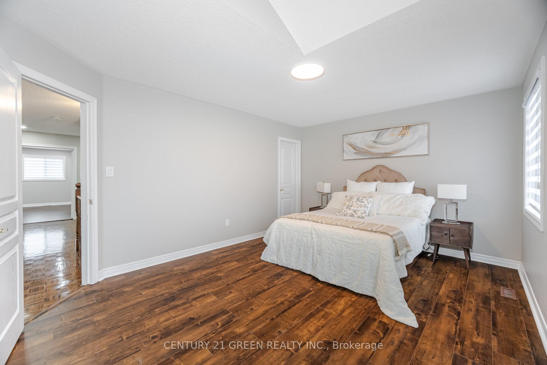 Photo 16 of 113 Sunny Meadow Boulevard, Brampton, Sandringham-Wellington — HOMEH