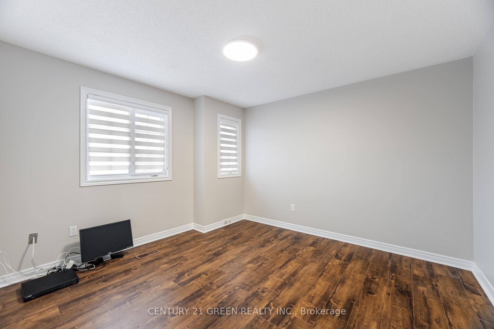 Photo 22 of 113 Sunny Meadow Boulevard, Brampton, Sandringham-Wellington — HOMEH