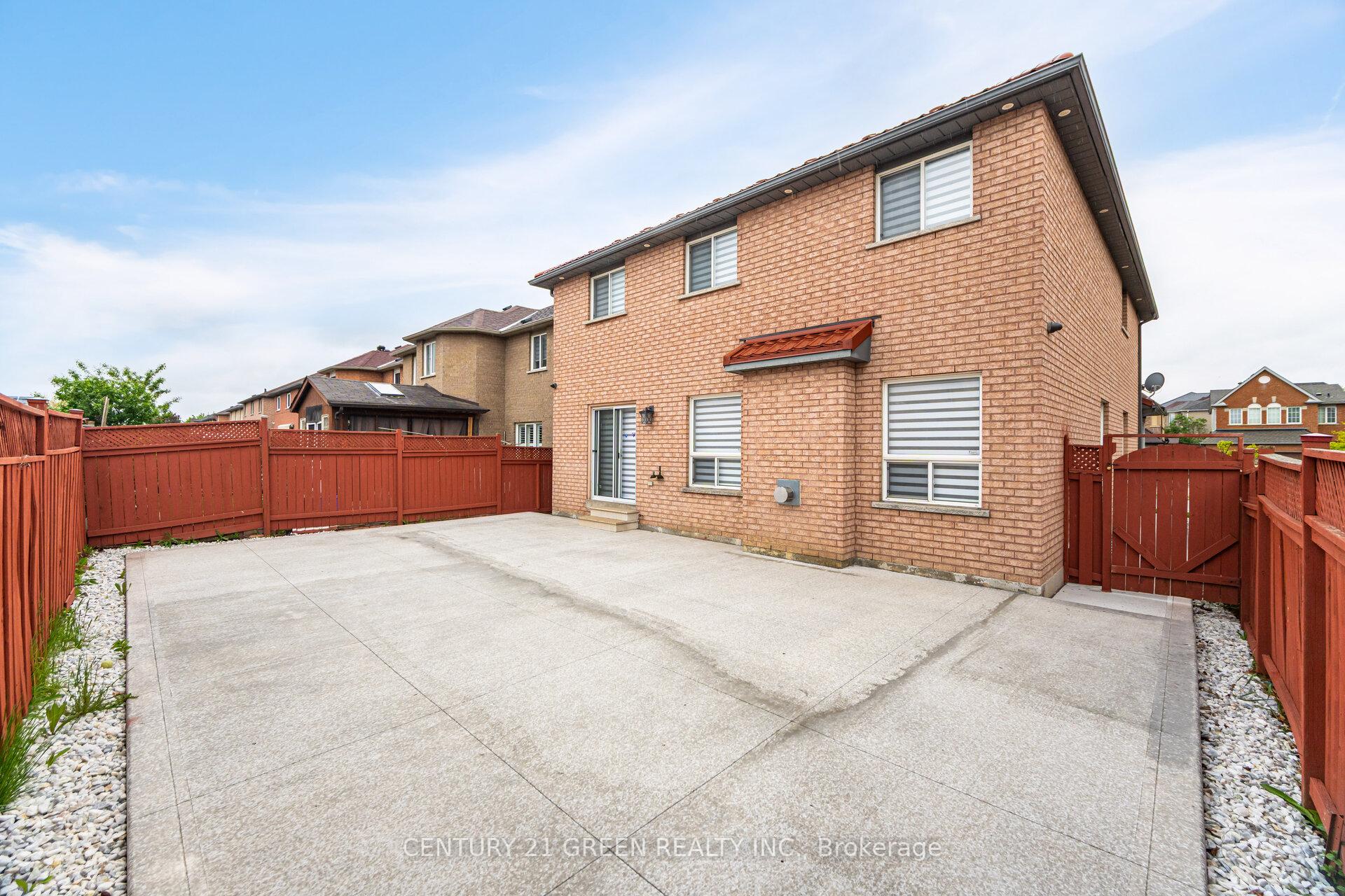 Photo 33 of 113 Sunny Meadow Boulevard, Brampton, Sandringham-Wellington — HOMEH