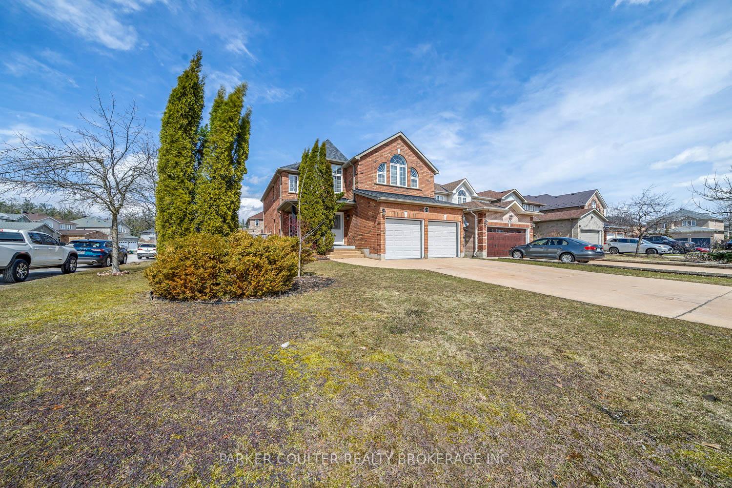 Photo 6 of 77 Balmoral Place, Barrie, Innis-Shore — HOMEH