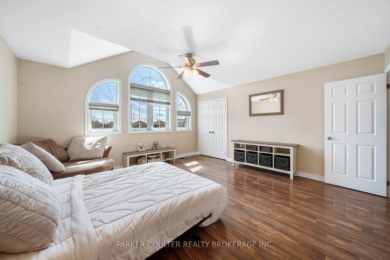 Photo 36 of 77 Balmoral Place, Barrie, Innis-Shore — HOMEH