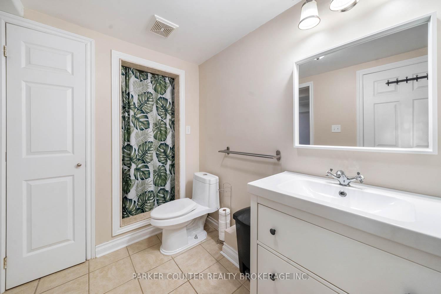 Photo 48 of 77 Balmoral Place, Barrie, Innis-Shore — HOMEH