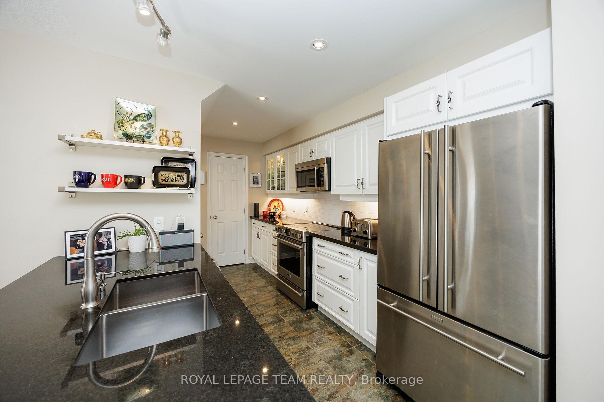 Photo 18 of 101 Goldwood, Ottawa, Barrhaven - Stonebridge — HOMEH