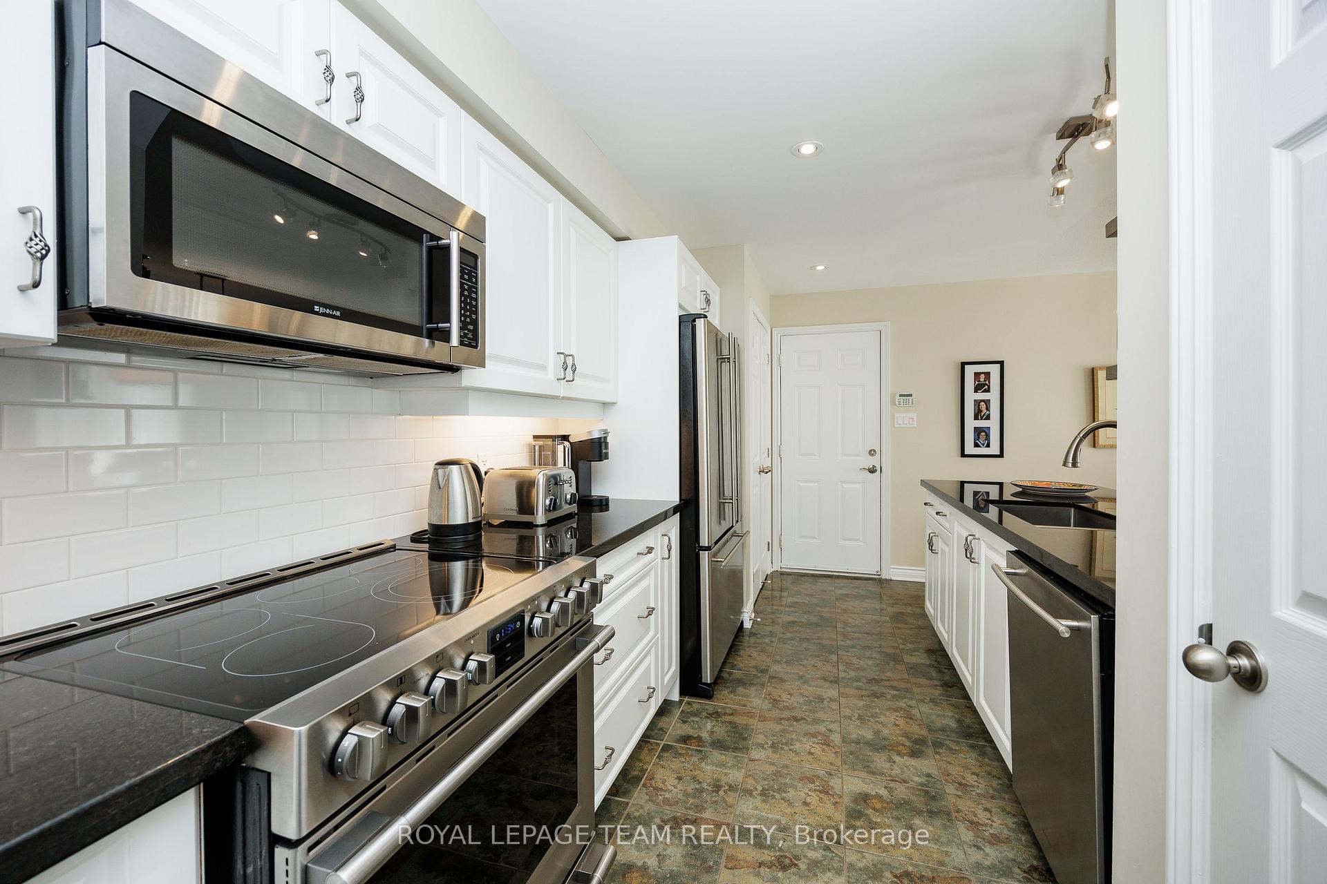 Photo 20 of 101 Goldwood, Ottawa, Barrhaven - Stonebridge — HOMEH