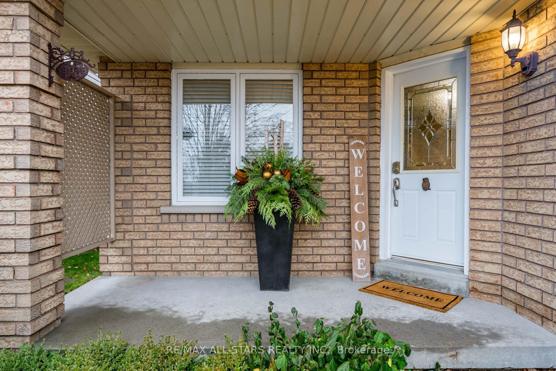 Photo 4 of 1134 Beaver Valley Crescent, Oshawa, Northglen — HOMEH