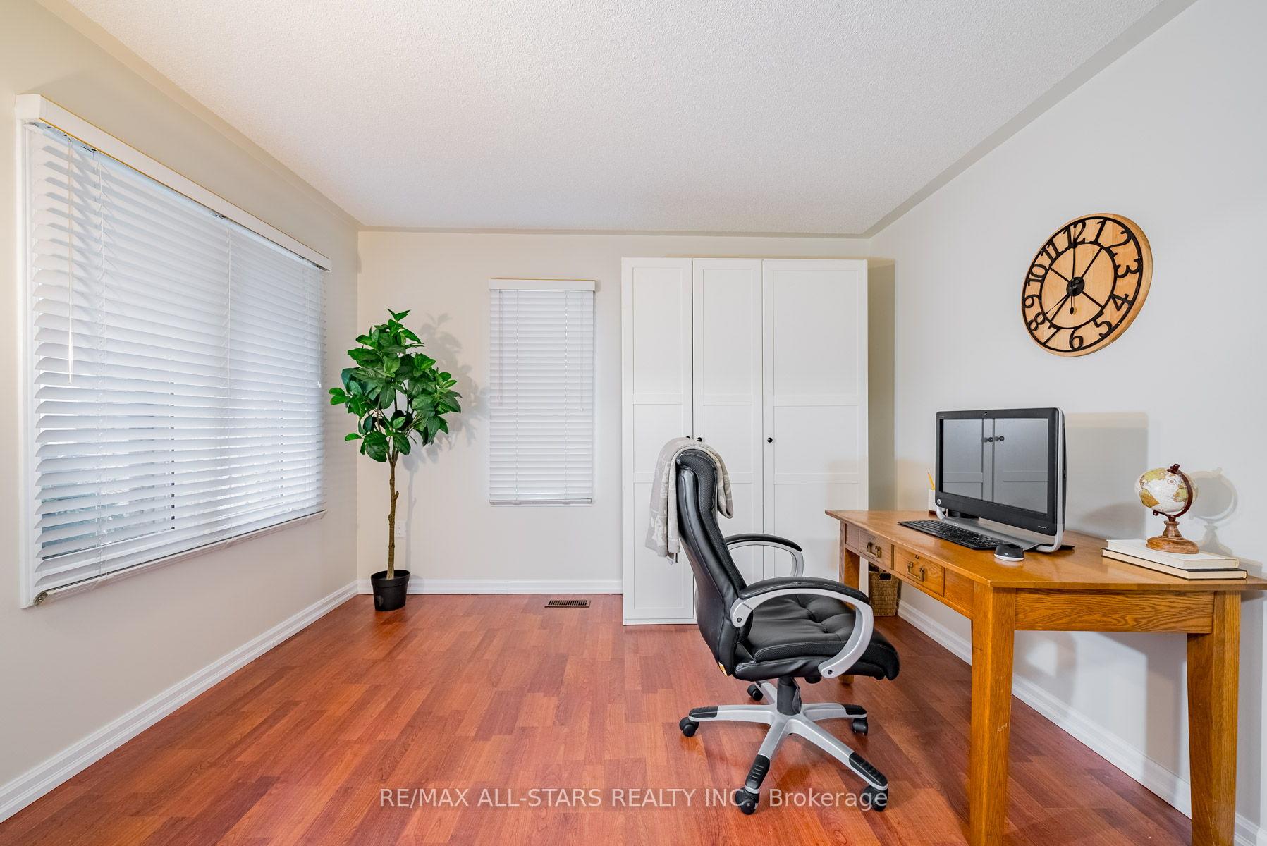 Photo 8 of 1134 Beaver Valley Crescent, Oshawa, Northglen — HOMEH