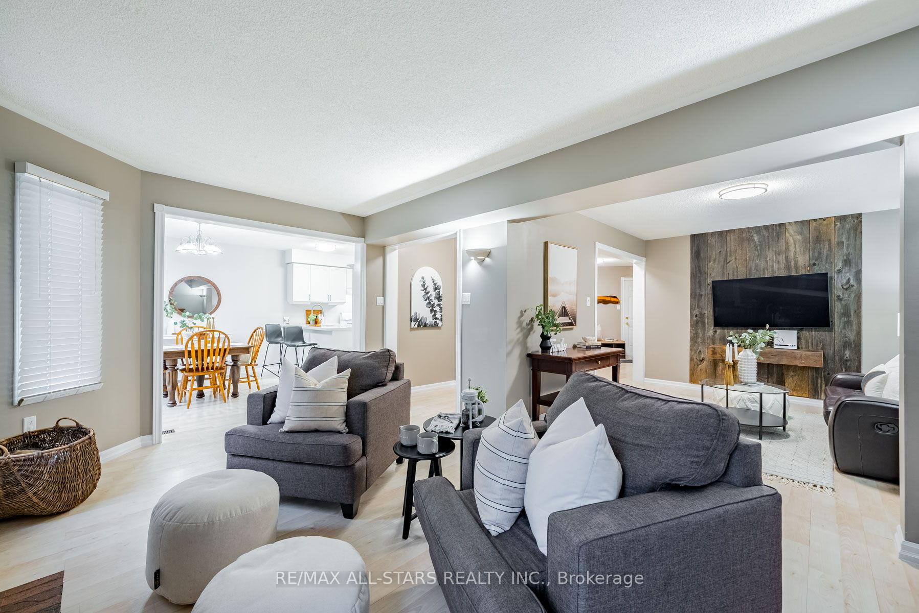 Photo 13 of 1134 Beaver Valley Crescent, Oshawa, Northglen — HOMEH