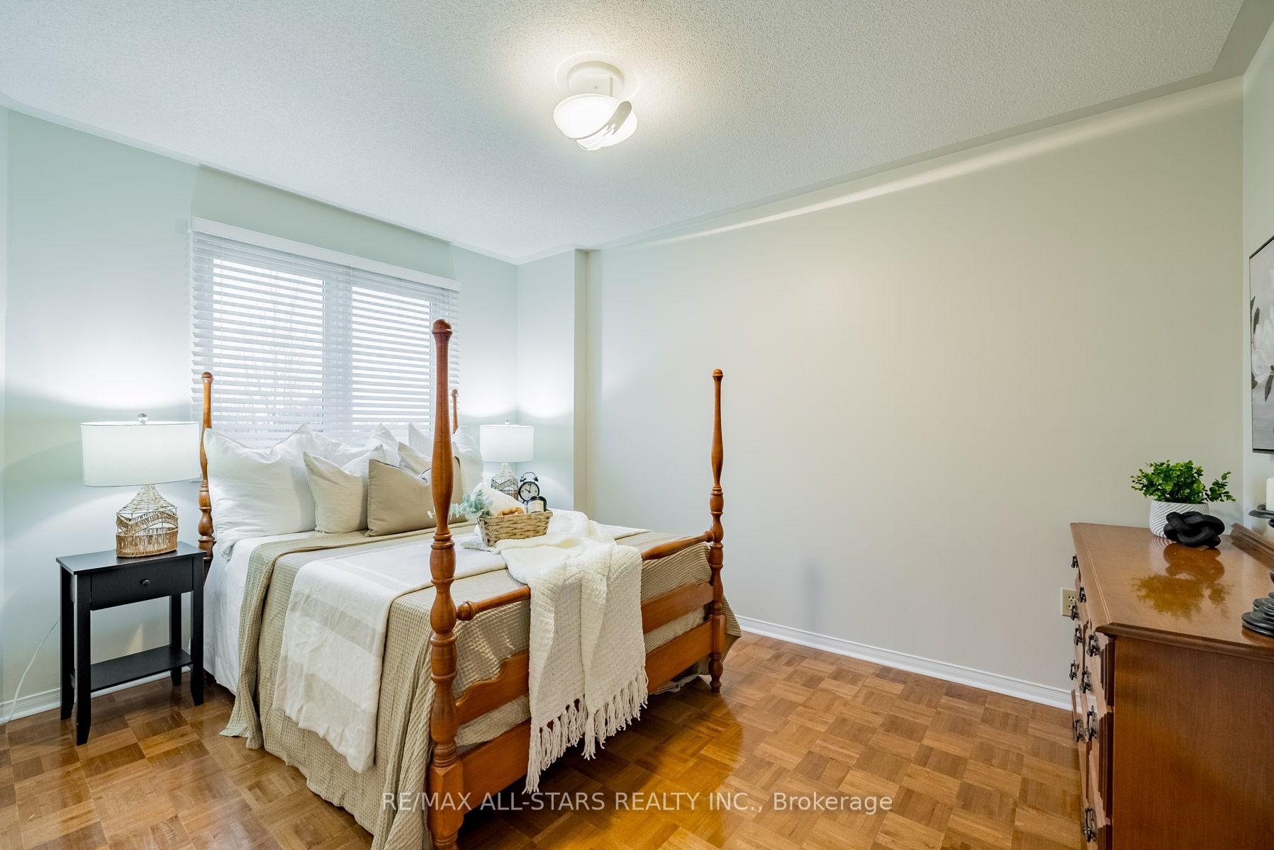 Photo 25 of 1134 Beaver Valley Crescent, Oshawa, Northglen — HOMEH