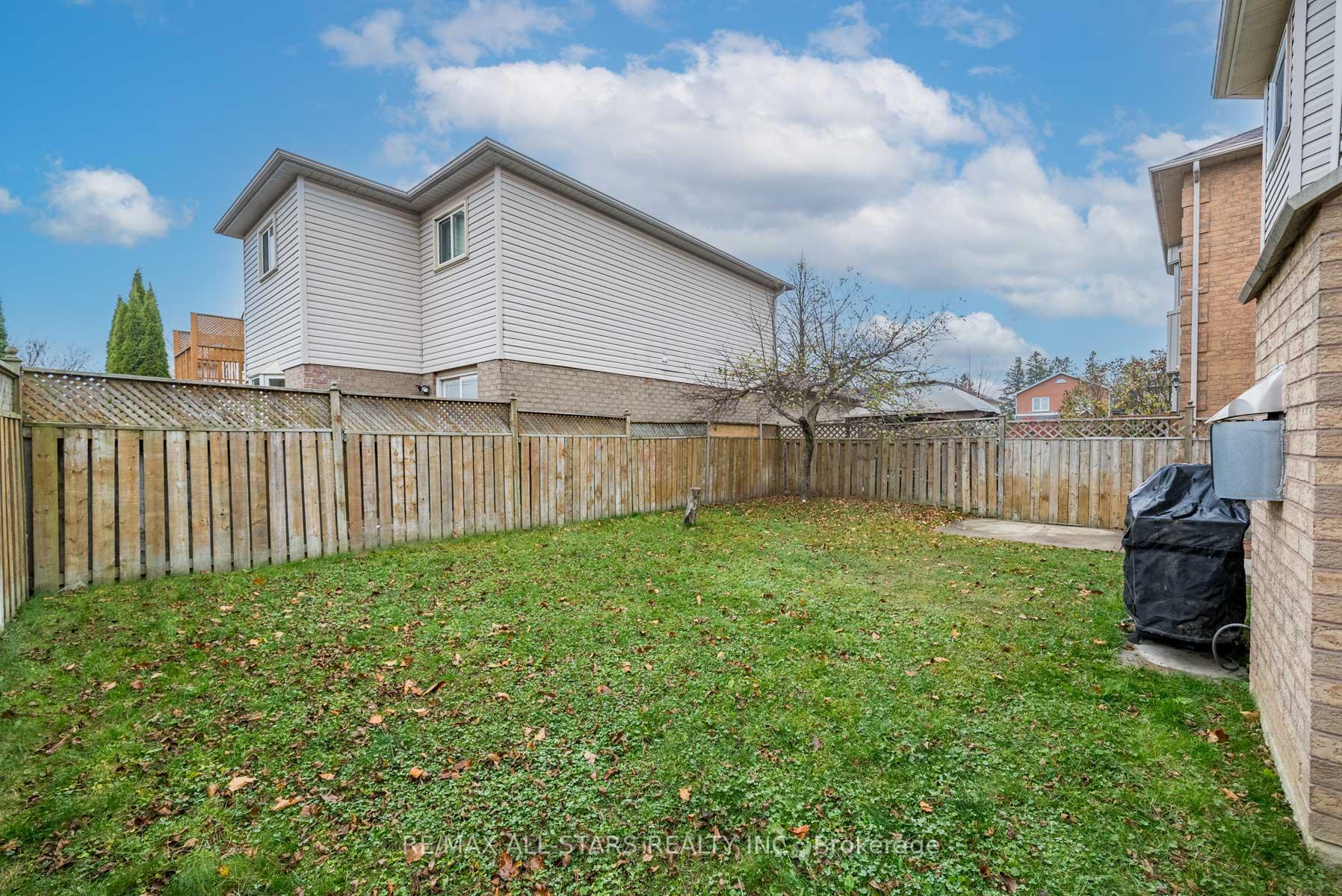 Photo 35 of 1134 Beaver Valley Crescent, Oshawa, Northglen — HOMEH