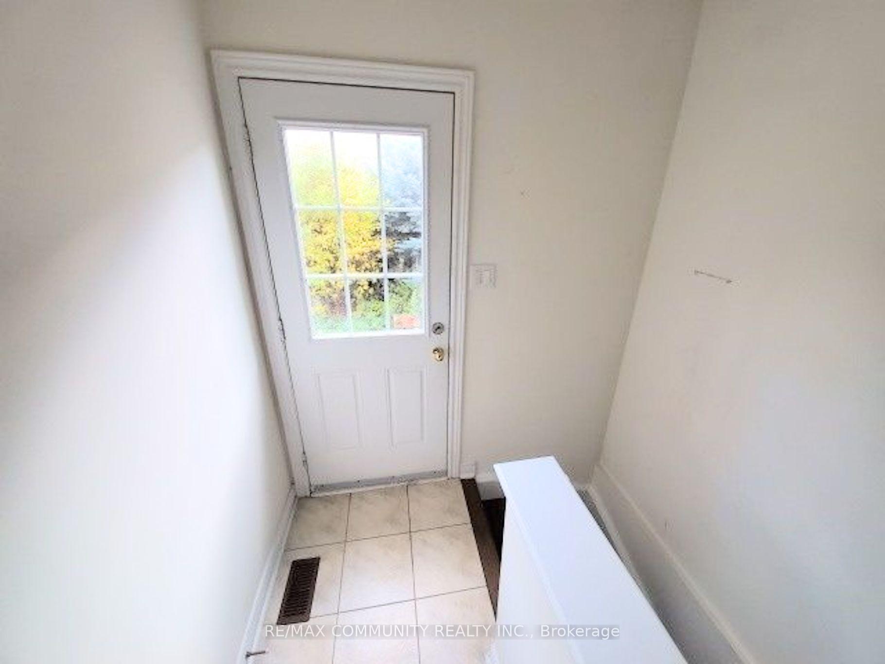Photo 2 of Unit Bsmt, 56 Powell Drive, Brampton, Sandringham-Wellington — HOMEH