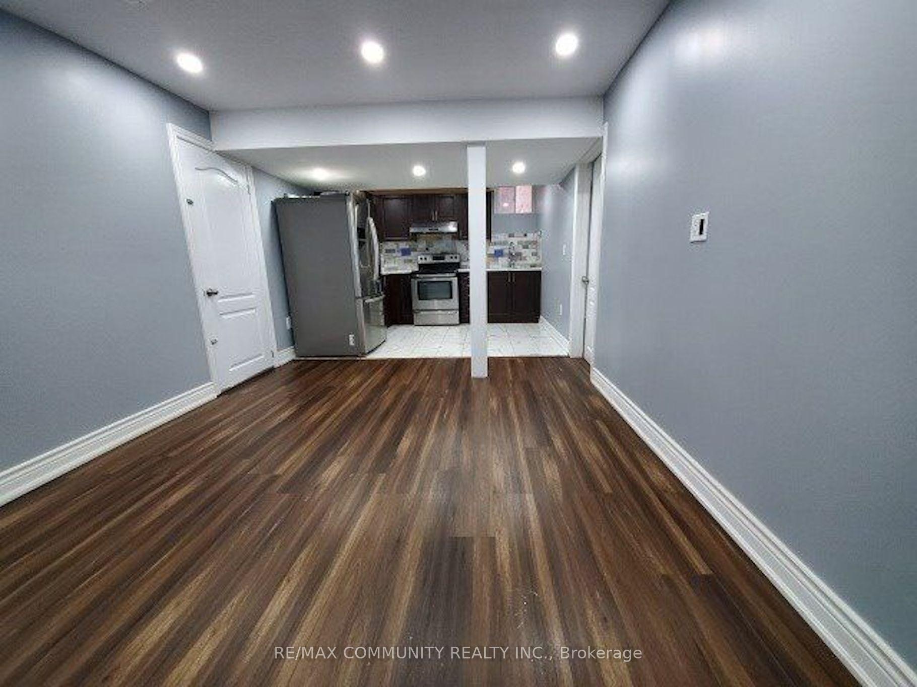 Photo 4 of Unit Bsmt, 56 Powell Drive, Brampton, Sandringham-Wellington — HOMEH