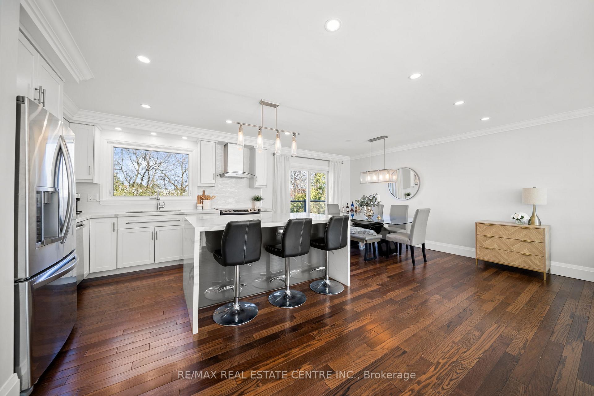 Photo 8 of 454 Sparling Crescent, Burlington, Shoreacres — HOMEH