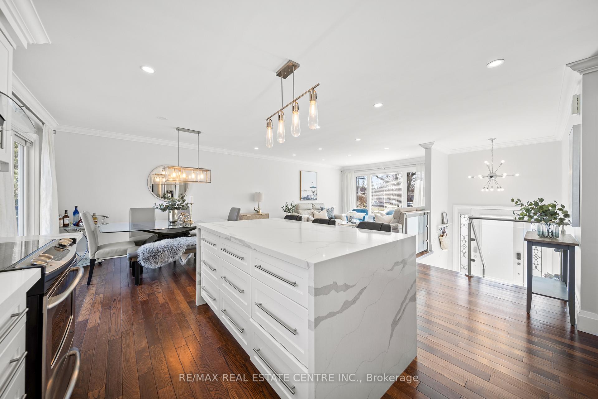 Photo 11 of 454 Sparling Crescent, Burlington, Shoreacres — HOMEH