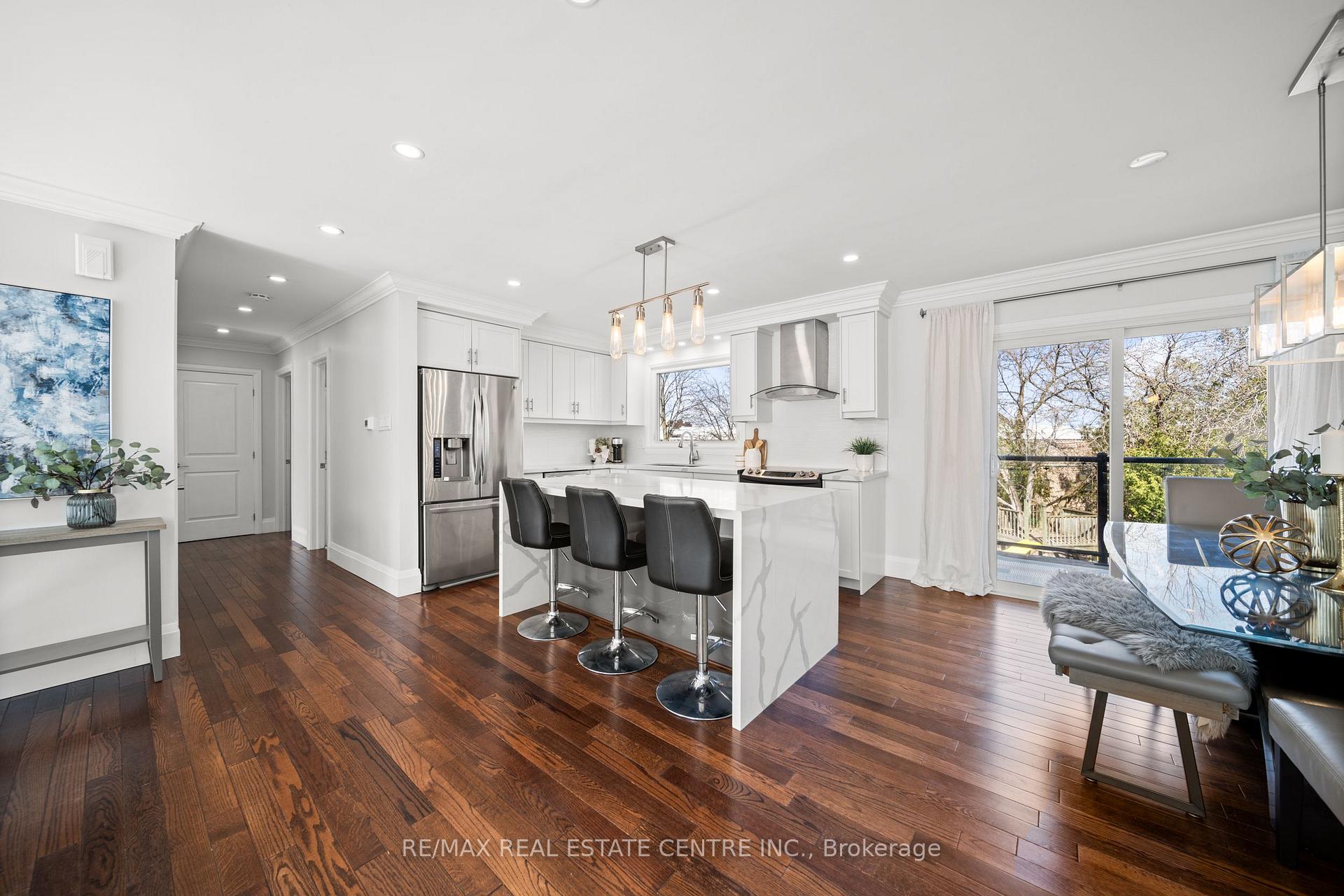 Photo 13 of 454 Sparling Crescent, Burlington, Shoreacres — HOMEH