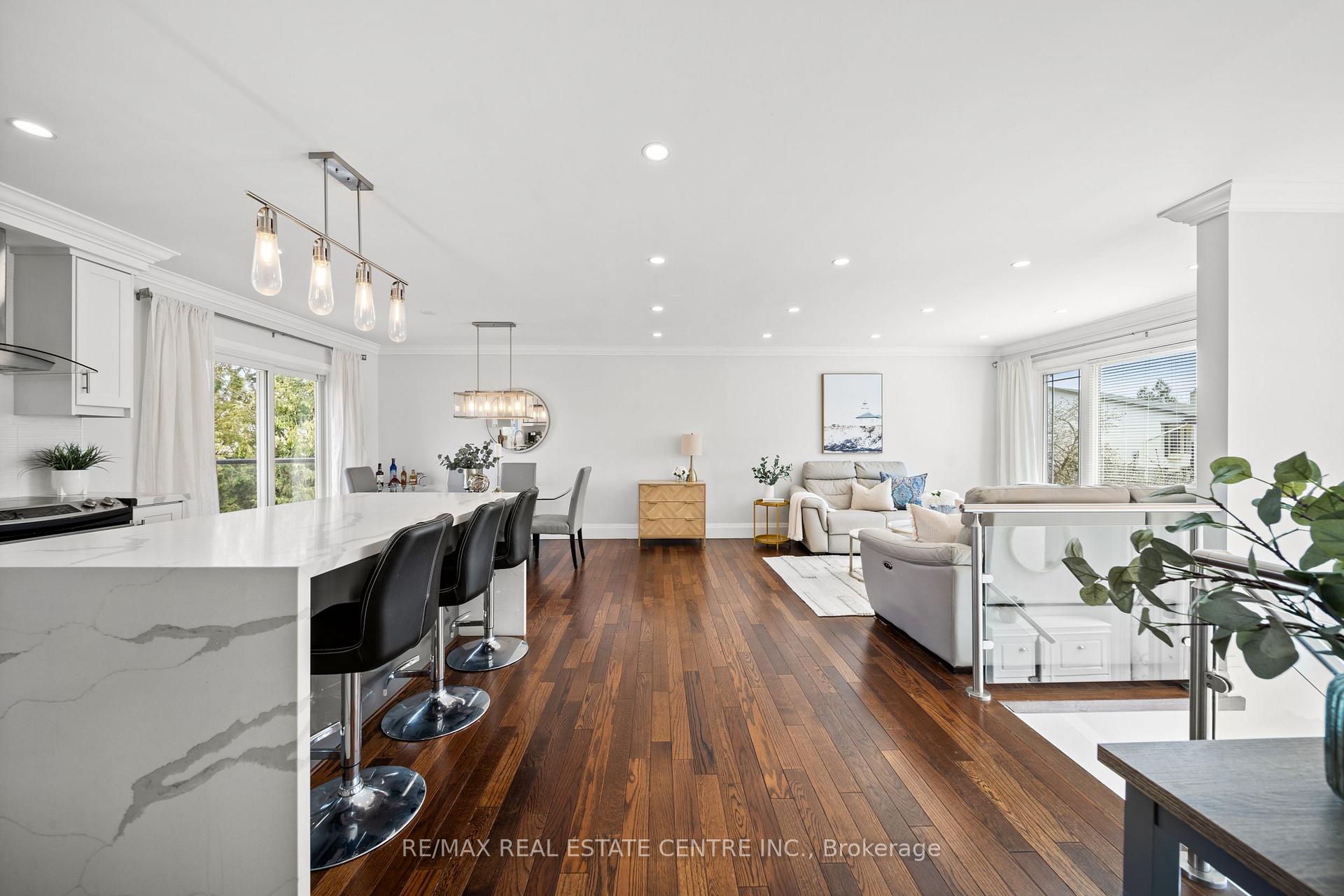 Photo 16 of 454 Sparling Crescent, Burlington, Shoreacres — HOMEH