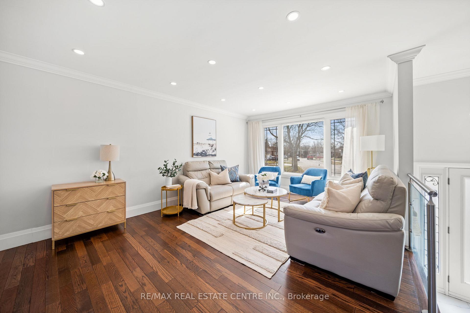 Photo 17 of 454 Sparling Crescent, Burlington, Shoreacres — HOMEH