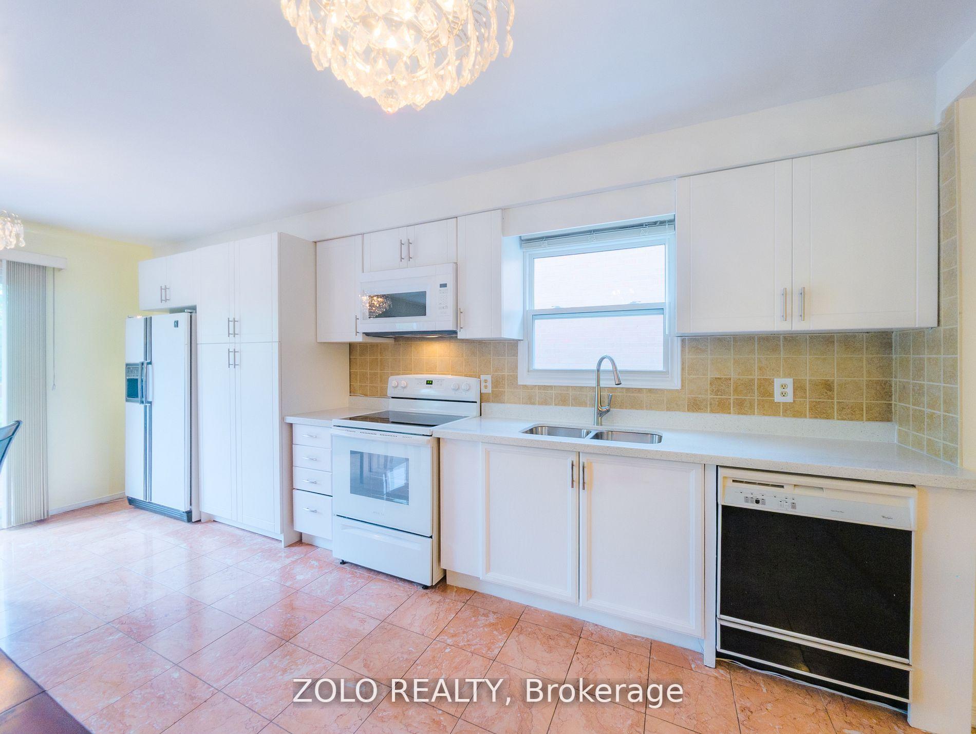 Photo 9 of 15 Squire Drive, Richmond Hill, Devonsleigh — HOMEH