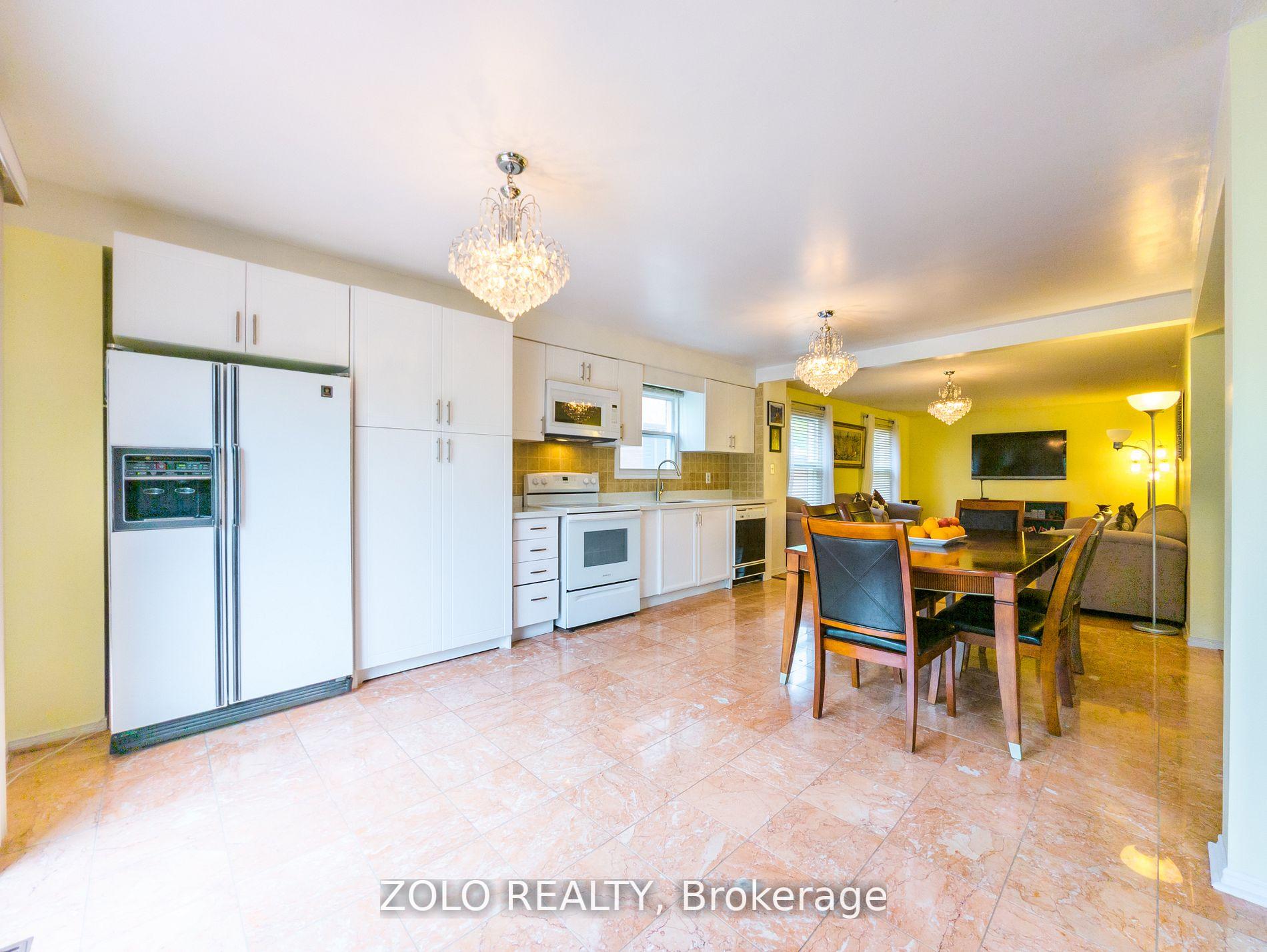 Photo 10 of 15 Squire Drive, Richmond Hill, Devonsleigh — HOMEH