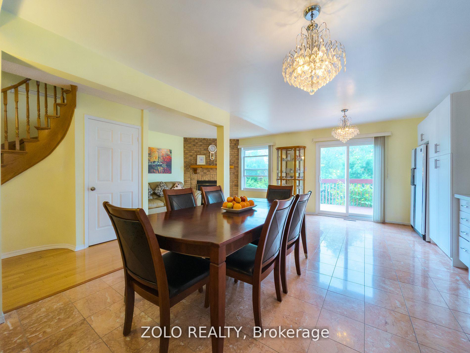 Photo 11 of 15 Squire Drive, Richmond Hill, Devonsleigh — HOMEH