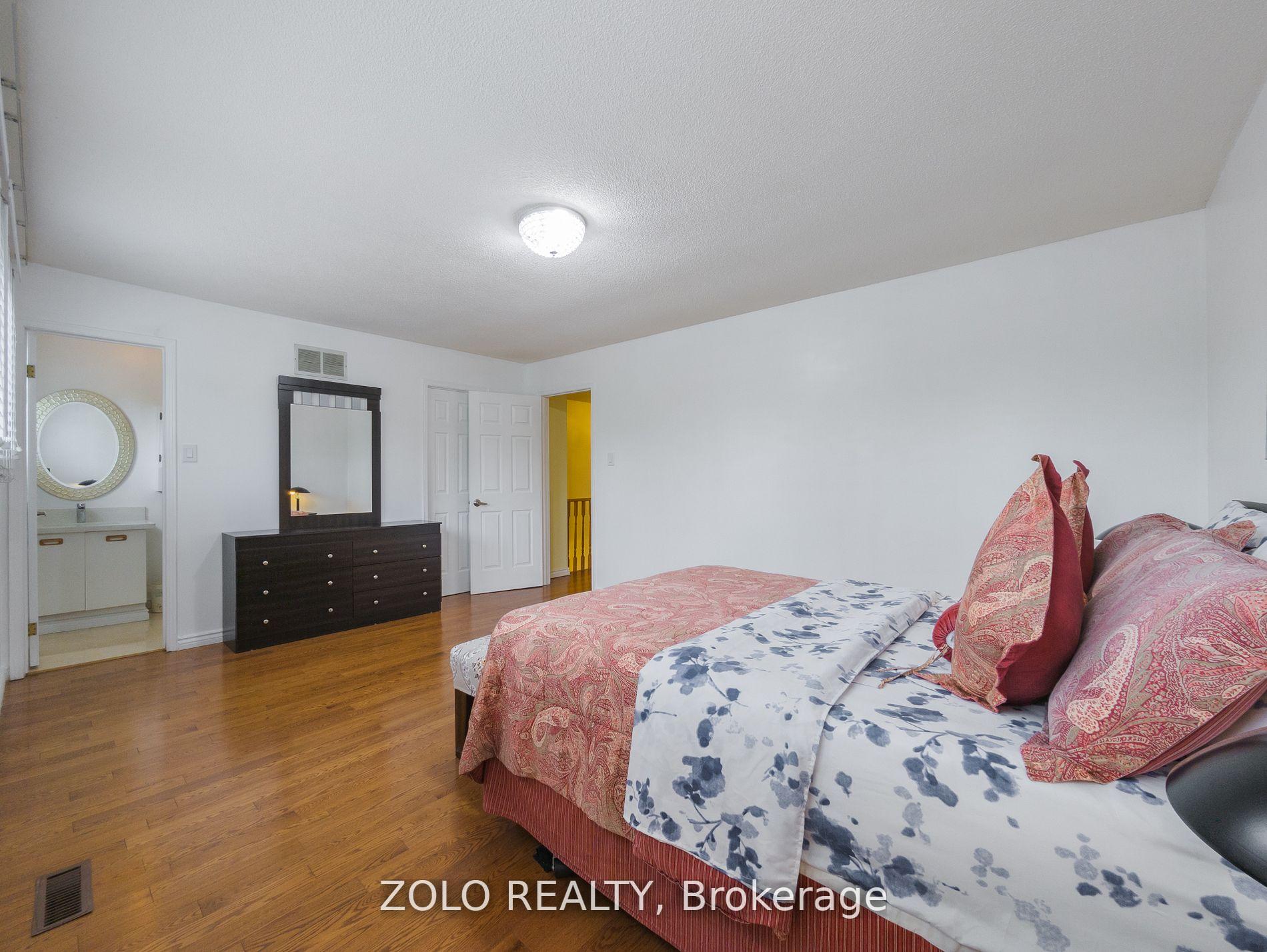 Photo 17 of 15 Squire Drive, Richmond Hill, Devonsleigh — HOMEH