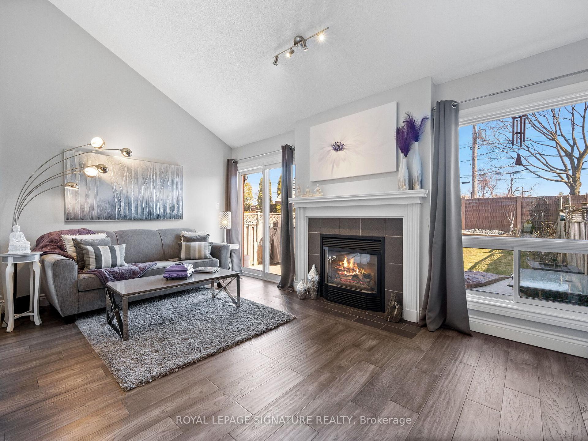 Photo 3 of 2107 Chrisdon Road, Burlington, Headon — HOMEH
