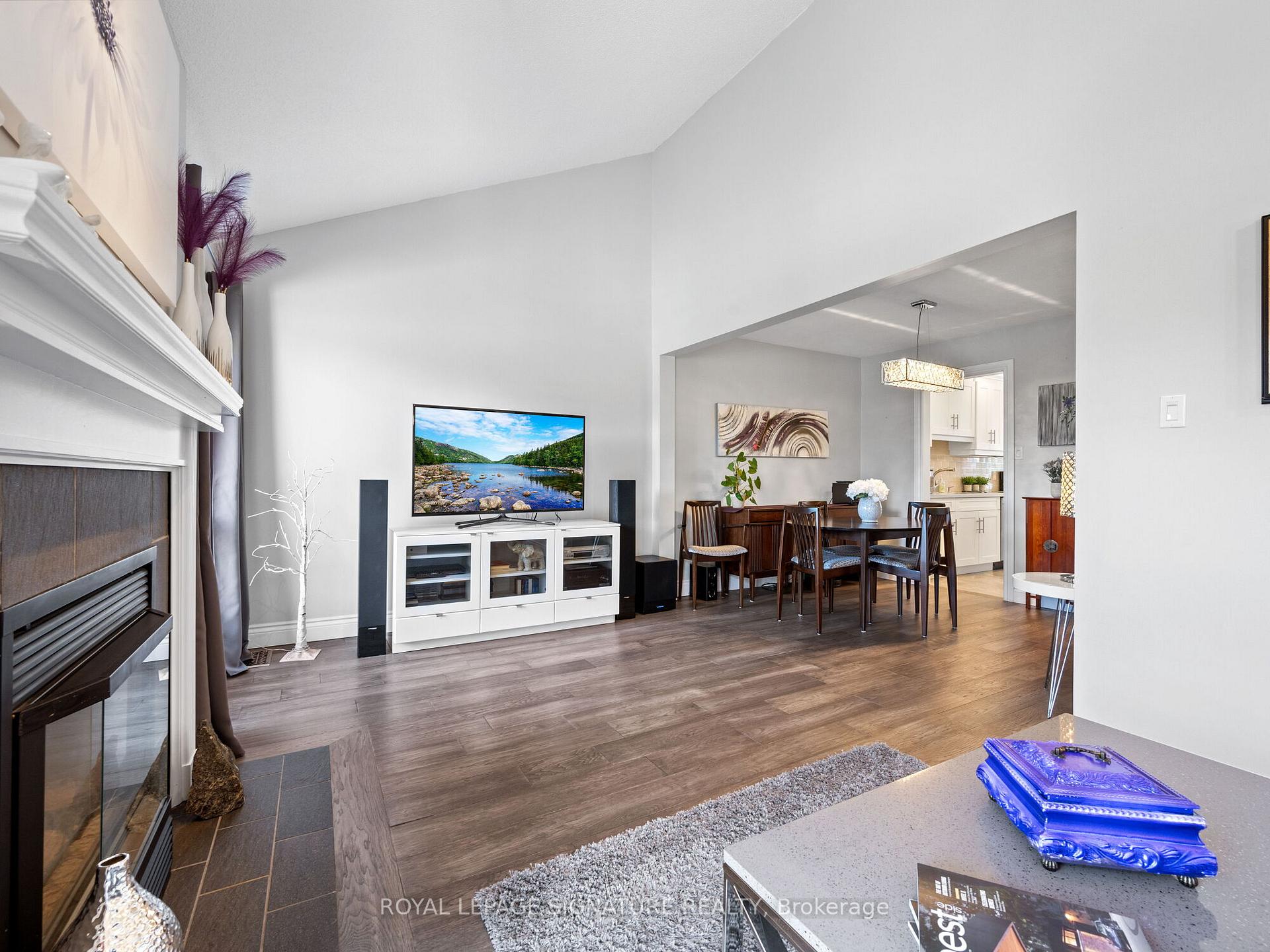 Photo 4 of 2107 Chrisdon Road, Burlington, Headon — HOMEH
